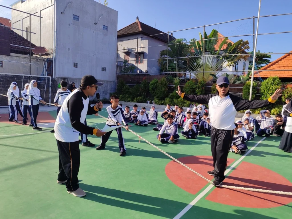 Semarak Kemeriahan HUT ke-80 RI di MI Tawakkal Denpasar